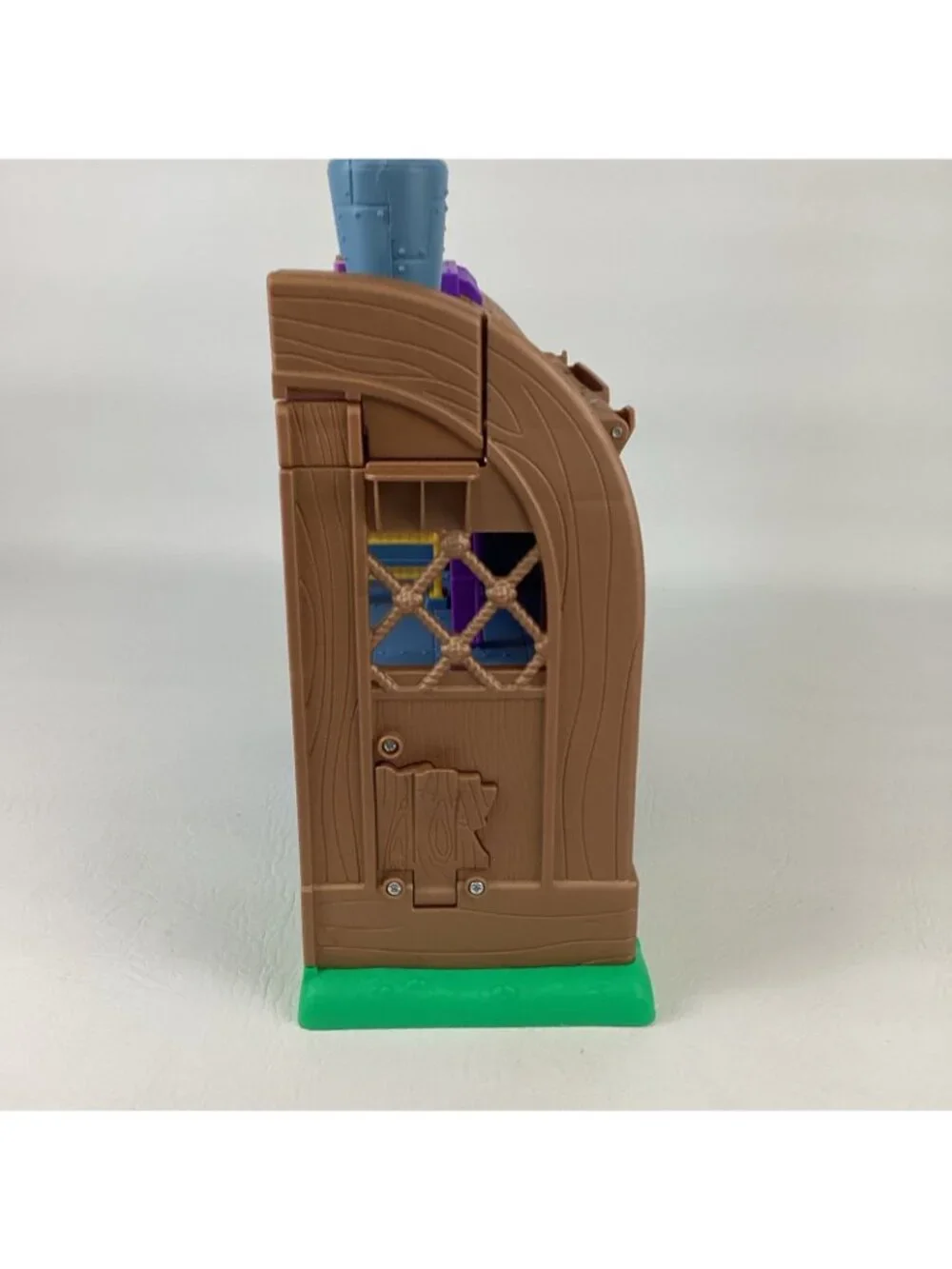 Fisher Price Imaginext SpongeBob SquarePants Krusty Krab Kastle Playset Figures